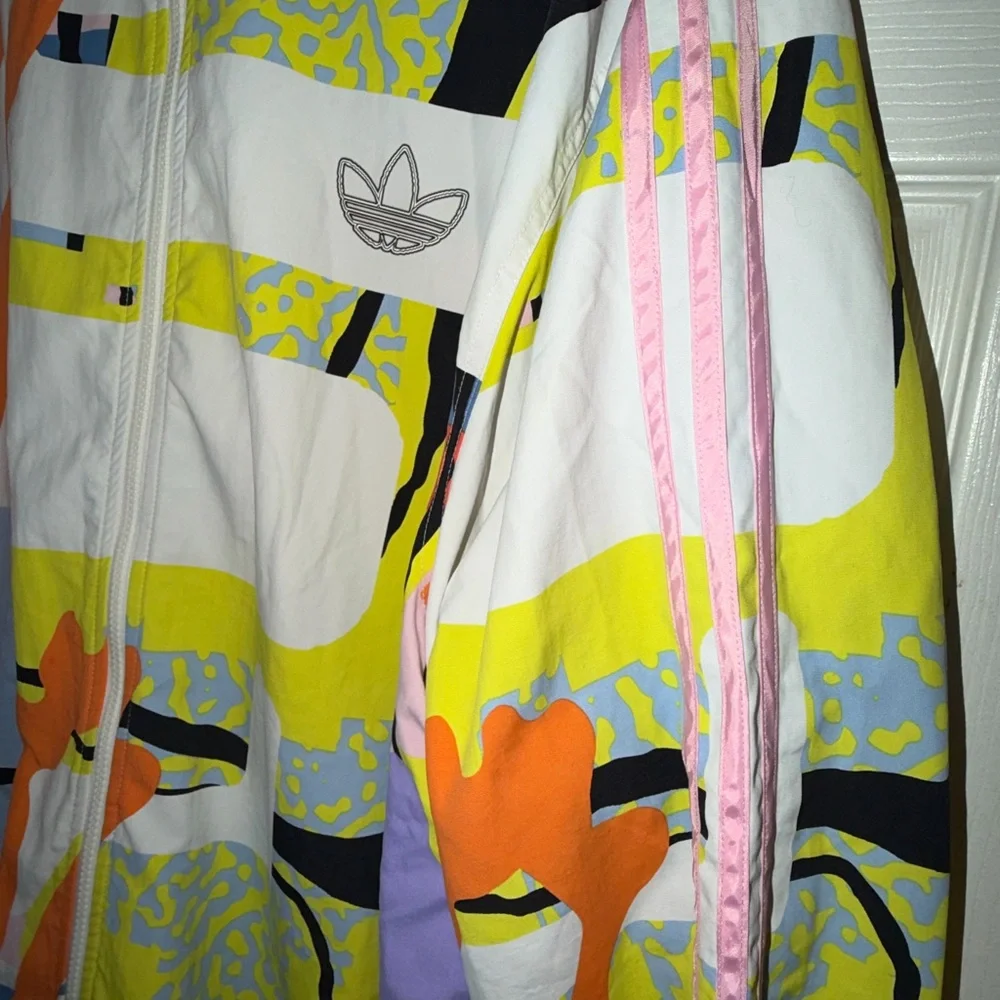 Adidas Abstract Colorful Jacket - Love Unites - Picture 2 of 8